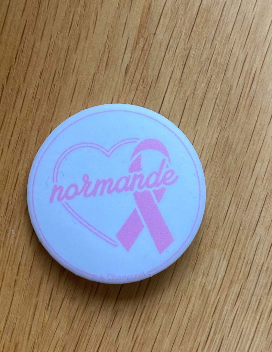 Octobre Rose Badge Normande • Octobre Rose • Cherwood